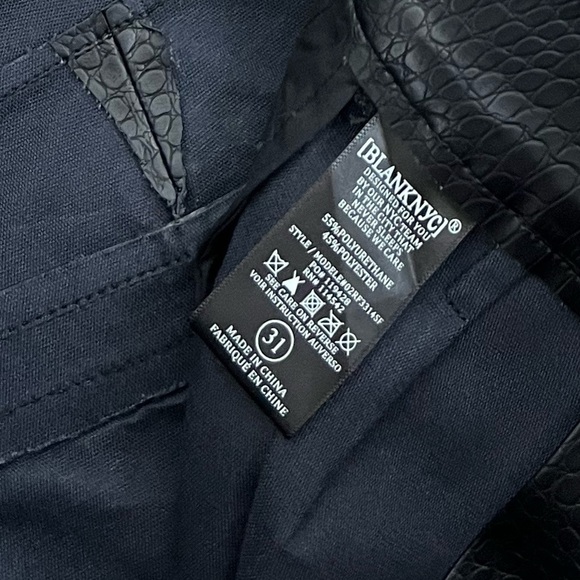 NWT Blank NYC Stay Real Faux Leather Pleated Straight Leg Croc Pants Black - Picture 8 of 8